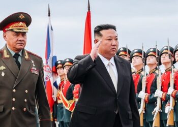 Secretary of Russia’s Security Council Sergei Shoigu and North Koran leader Kim Jong Un (X)