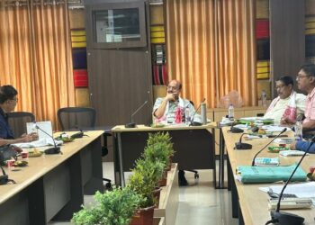 Guwahati hosts review meeting on handloom cluster projects to boost weaver welfare