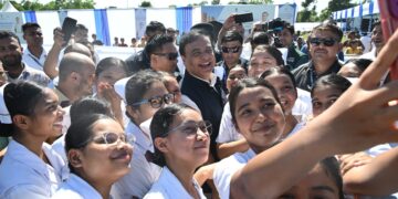 Assam CM shared a picture of him at AMCH, Dibrugarh under a caption "With the Gen Z doctors" (X)