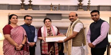 Ancient Assamese ‘Sanchipat’ manuscripts presented to Rashtrapati Bhavan library for preservation