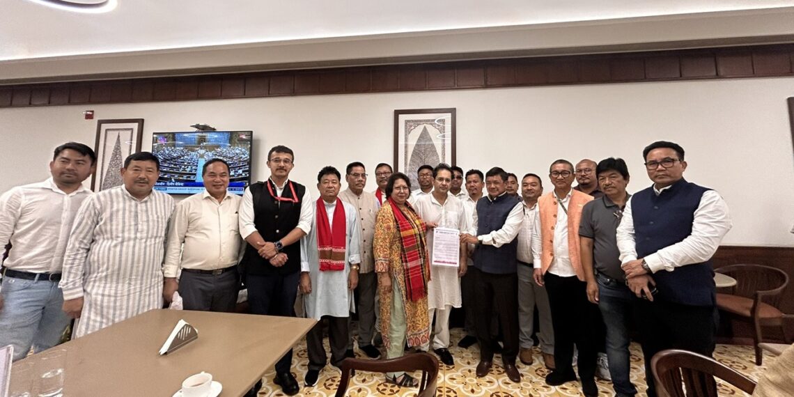 Tribal representatives from Northeast meet at Parliament (X)