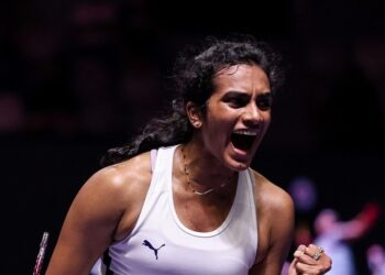 China Open: Sindhu shocks world No. 6 Miyazaki to enter pre-quarters