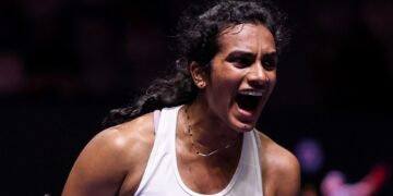 China Open: Sindhu shocks world No. 6 Miyazaki to enter pre-quarters