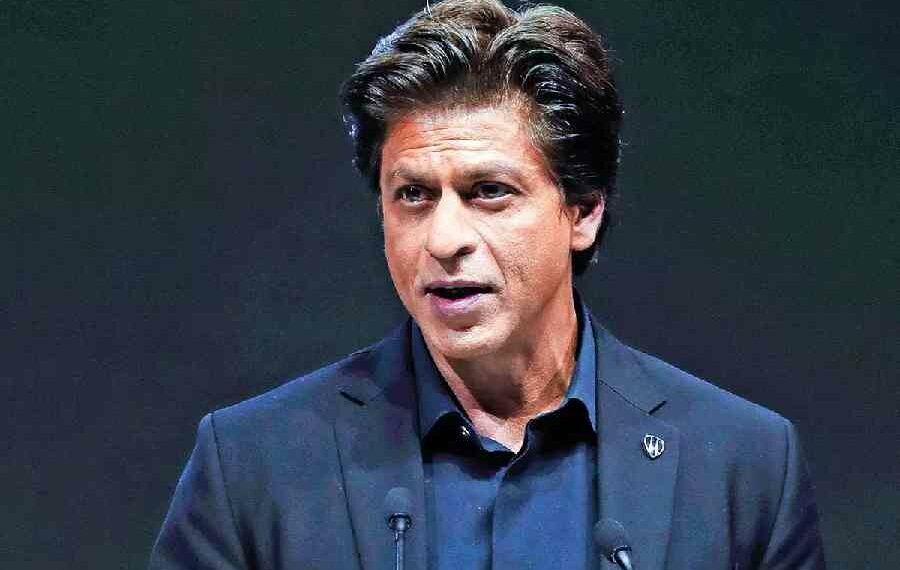 Did SRK fake injury for publicity?