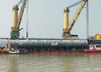 C3 splitter’s epic waterway journey to NRL marks a new era in industrial transport