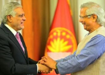 Bangladesh politicians huddle with Pakistani minister at Pakistan mission