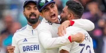 No Mr. Shashi Tharoor, Virat and Rohit are a thing of the past; it’s time to move on