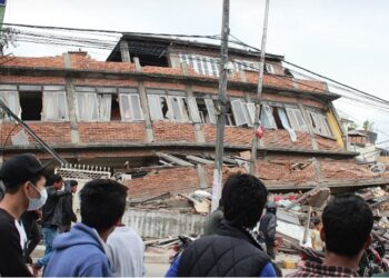 Harnessing technology for early warnings on earthquakes