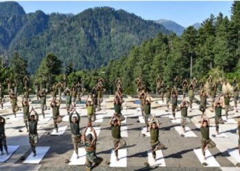 Arunachal Pradesh: Indian Army conducts yoga training for combatants in West Siang
