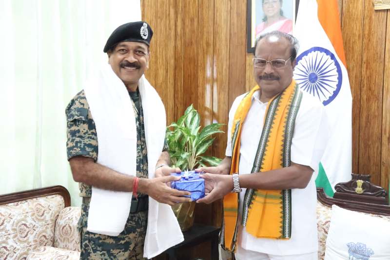 BSF Special DG Mahesh Kumar Aggarwal reviews security situation in Tripura during 3-day visit