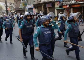 Private militia raised by Bangladesh Adviser Asif to be in cops’ uniform to take on Nov 10-13 Awami League protests