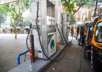 Operating profits of city gas distributors set to rise 8–12% this fiscal: Report