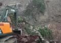 Meghalaya: Landslide halts traffic on Shillong–Dawki highway near Laitlyngkot