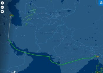 What cargo did Antonov-124 aircraft offload at Dhaka airport on Nov 3?