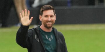 Lionel Messi lands in Kolkata, kicks off GOAT India Tour 2025