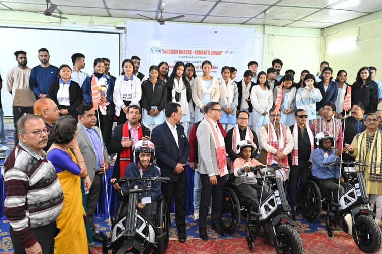 Free e-cycles distributed to persons with orthopaedic disabilities in Guwahati