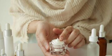 Beat winter dryness with these 6 skin hydration tips