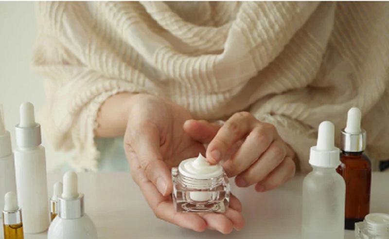 Beat winter dryness with these 6 skin hydration tips