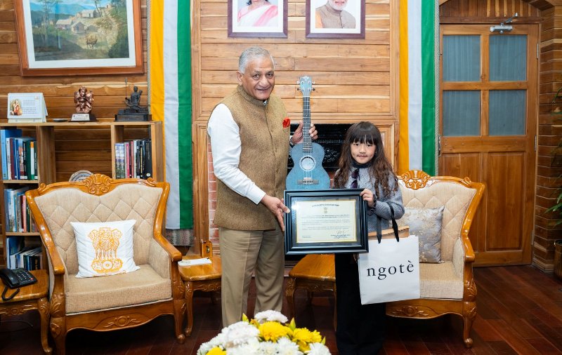 Mizoram Governor Vijay Kumar Singh felicitates Bal Puraskar awardee Esther Hnamte