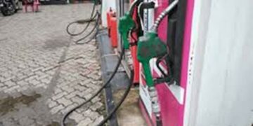 Manipur: Bomb hurled at Bishnupur fuel station amid security concerns for petrol pumps