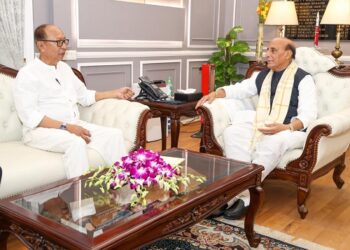 Manipur CM meets Rajnath Singh in Delhi; Discusses state security issues