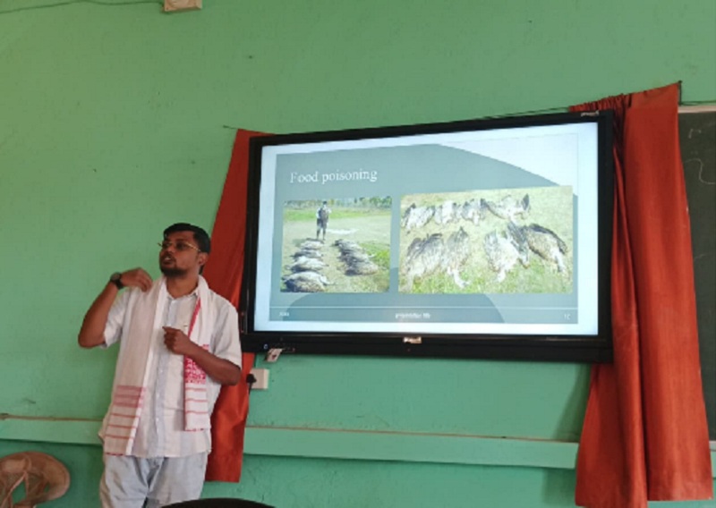 Aaranyak, BNHS organise vulture conservation awareness programme at Sibsagar Commerce College