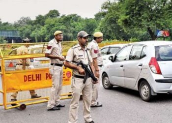 Terror alert in Delhi: Lashkar-e-Taiba suspected of plotting attacks on crowded areas