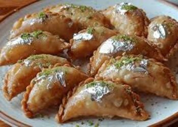 From Gujiya to Chocolate Peda: Celebrate Holi with these irresistible festive sweets